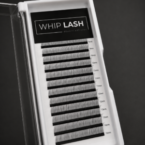 wet lashes c curl